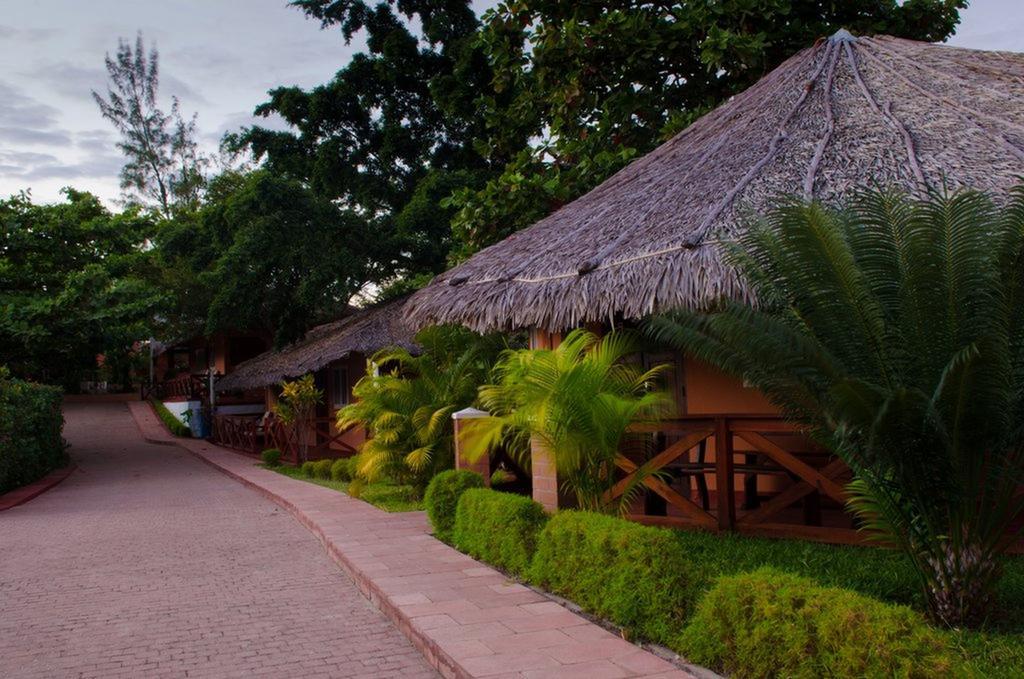 Edena Kely Mahajanga Exterior foto